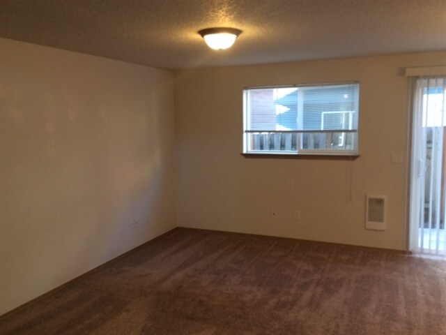 Foto del edificio - 465 Donna Dr