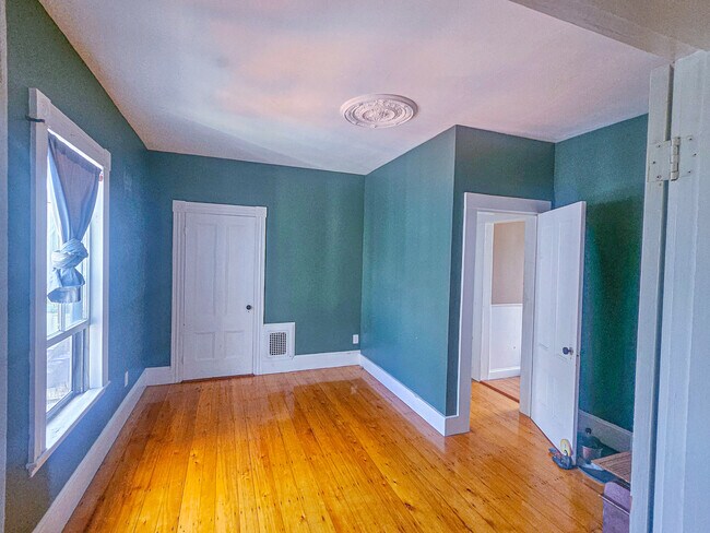 Foto del edificio - 8 Randall St