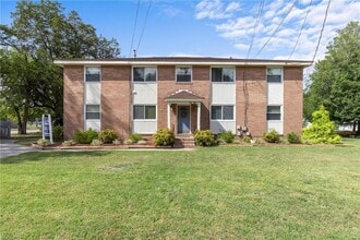 Building Photo - 4910 Johnson Ave
