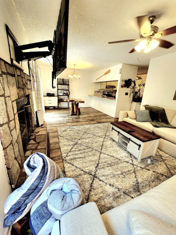 Foto principal - 701 Parkway Vista Dr