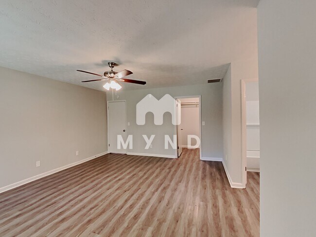 Building Photo - 4946 Windmill Ln