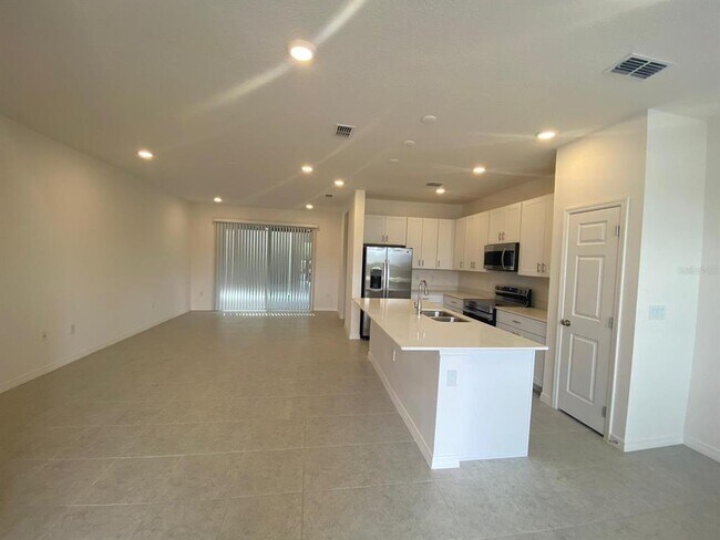 Building Photo - 5210 FERNDALE Aly