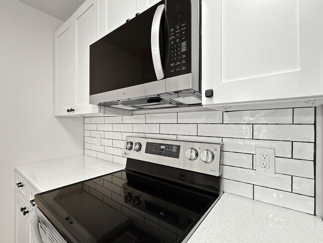 Foto del edificio - 4153 Bell Rd