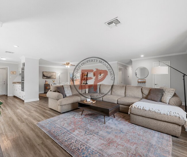 Foto del edificio - 6319 Wiethorn Dr