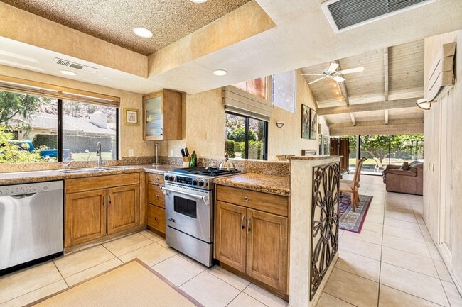 Foto del edificio - 46520 Arapahoe Cir