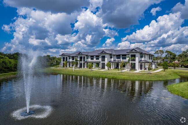 Foto del edificio - Waterfront On Hatchett Creek