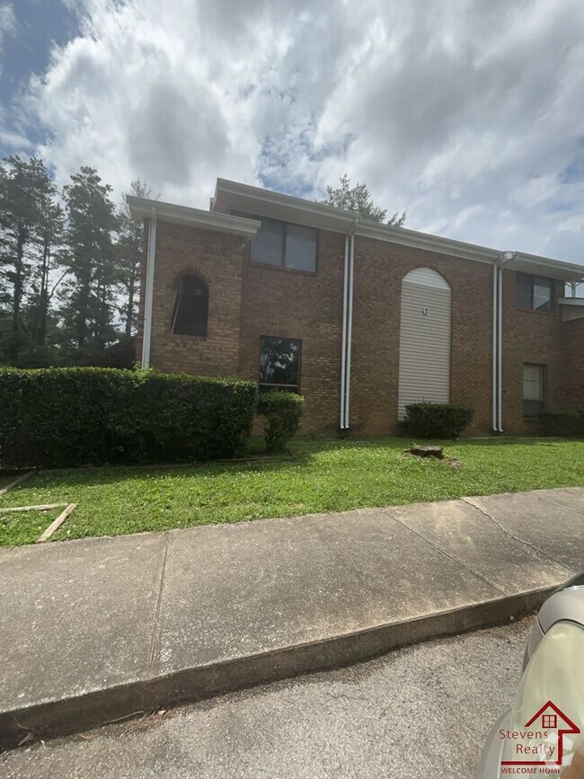 Building Photo - 409 Oriole Dr