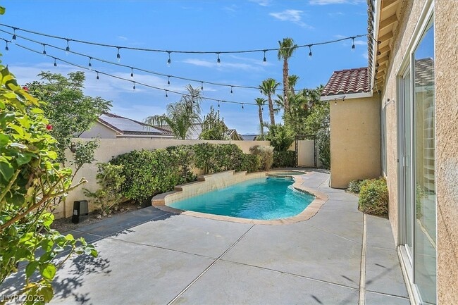 Building Photo - 2941 Formia Dr