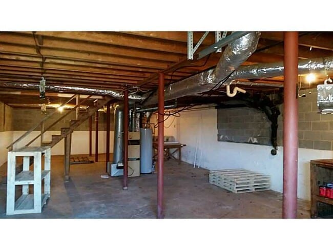 Building Photo - Chapel Hill!