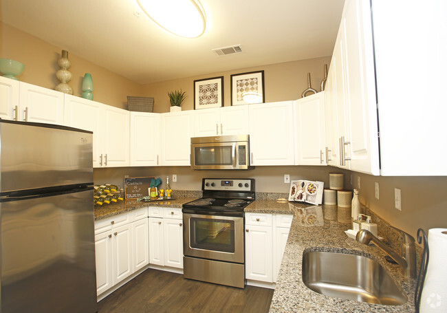 Interior Photo - The Apartments at Aberdeen Station