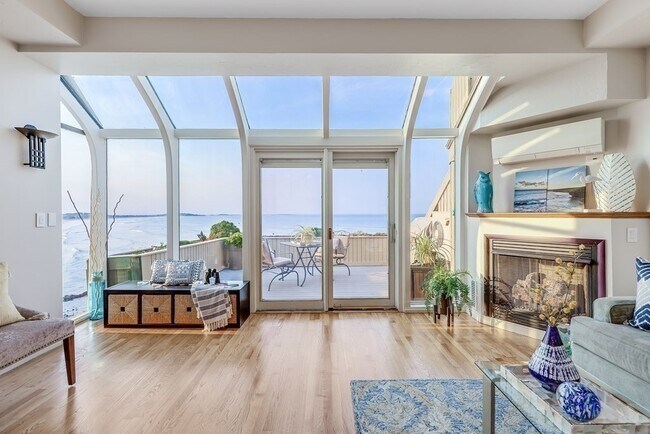 Building Photo - 40 Oceanside Dr