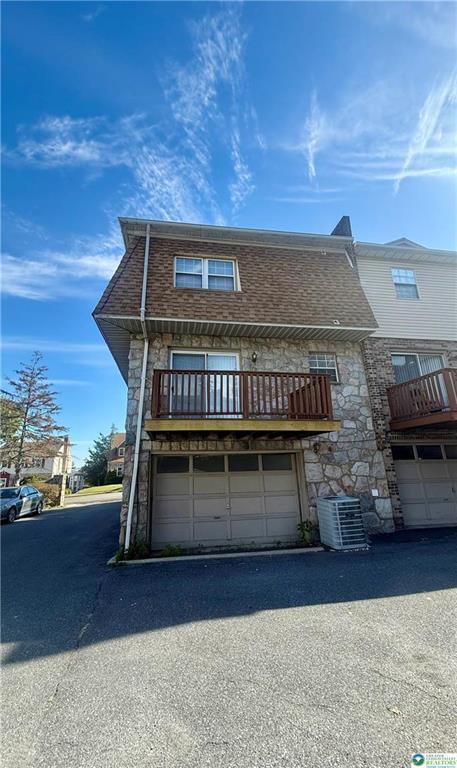 Foto del edificio - 626 Greene Ct