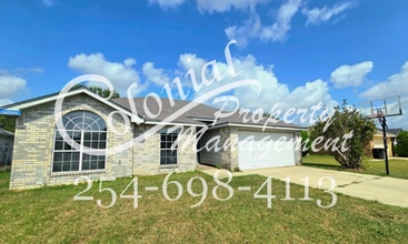 Building Photo - 1407 Windsor Cir