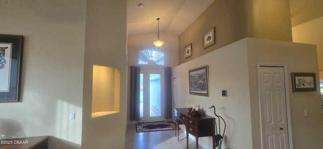 Building Photo - 1279 Royal Pointe Ln