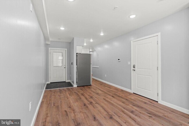 Building Photo - 2044 N Carlisle St