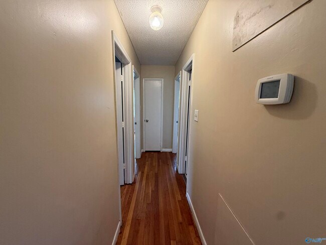Foto del edificio - 641 Dawson Terrace NW