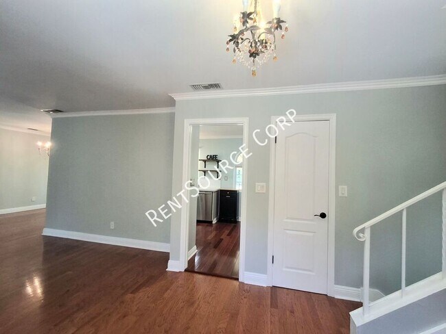 Foto del edificio - 26421 Torrey Pines Dr