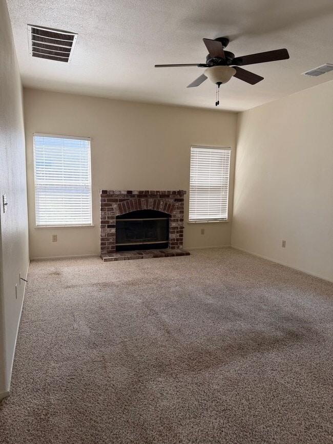 Building Photo - 6416 Silver Hawk Way
