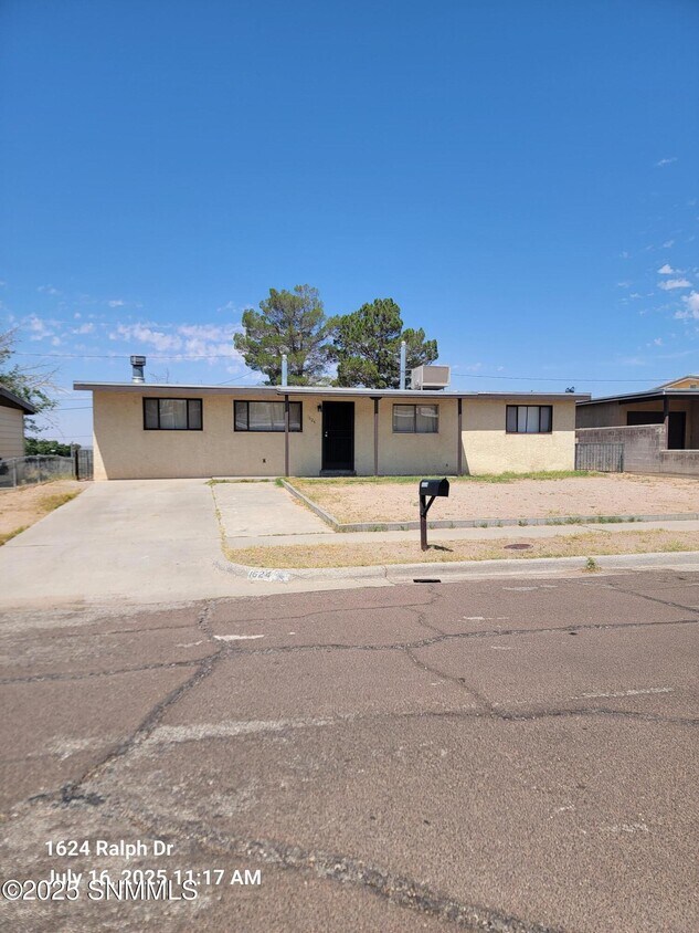 Foto principal - 1624 Ralph Dr