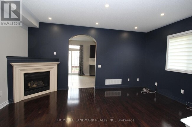 Building Photo - 404 LADY NADIA Dr
