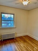 Building Photo - 1725 Yale Ave NW
