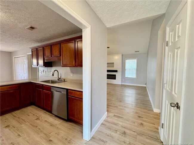 Foto del edificio - 5503 Rising Ridge Dr