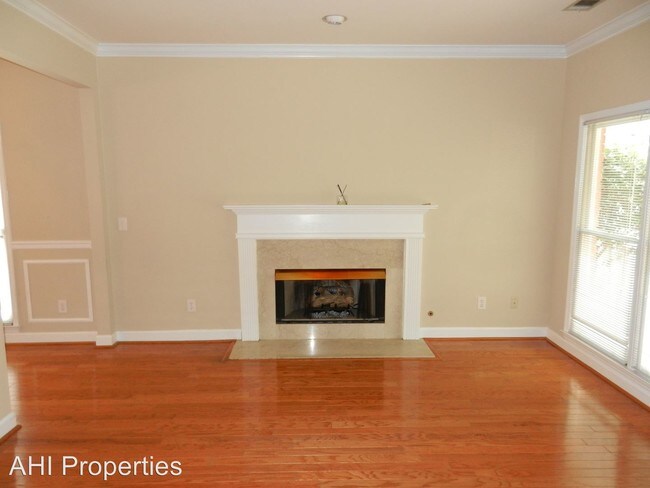 Building Photo - 3 br, 2 bath House - 145 Southlake Lane