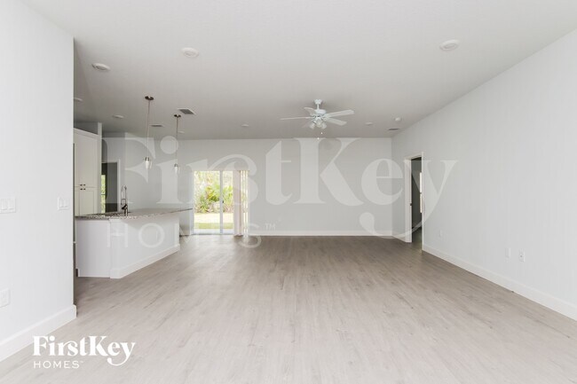 Foto del edificio - 543 Waterside Rd SE