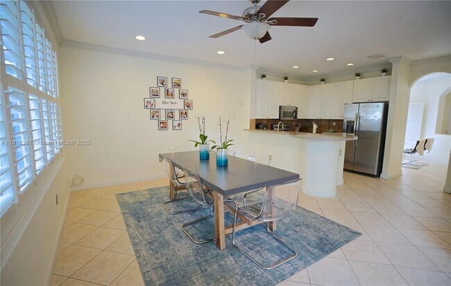 Foto del edificio - 5536 NW 113th Pl