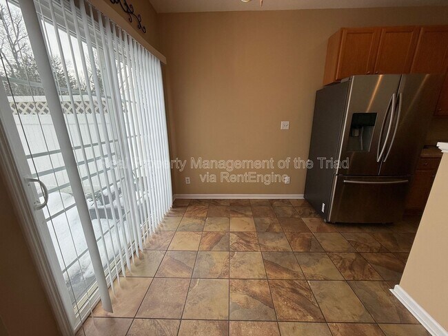 Foto del edificio - 1246 Glory Vine Rd