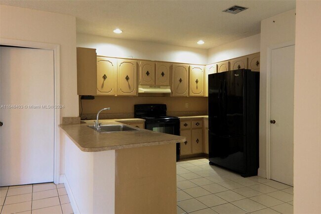 Building Photo - 3721 NW 115th Ave