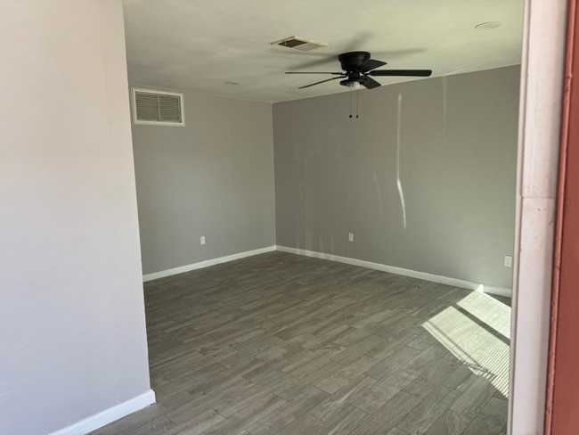 Photo - 1819 N 40th St Apartment