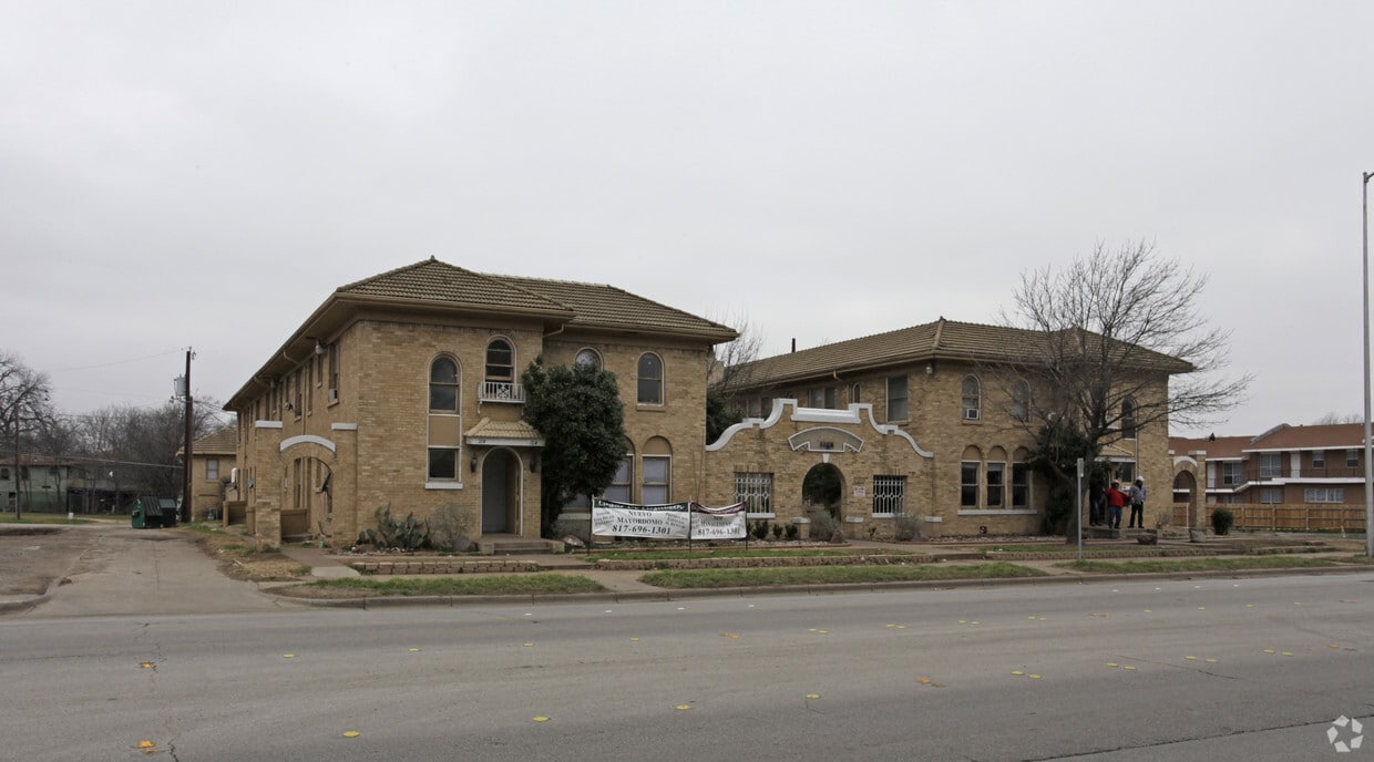 Building Photo - Mary Elizabeth Apartments