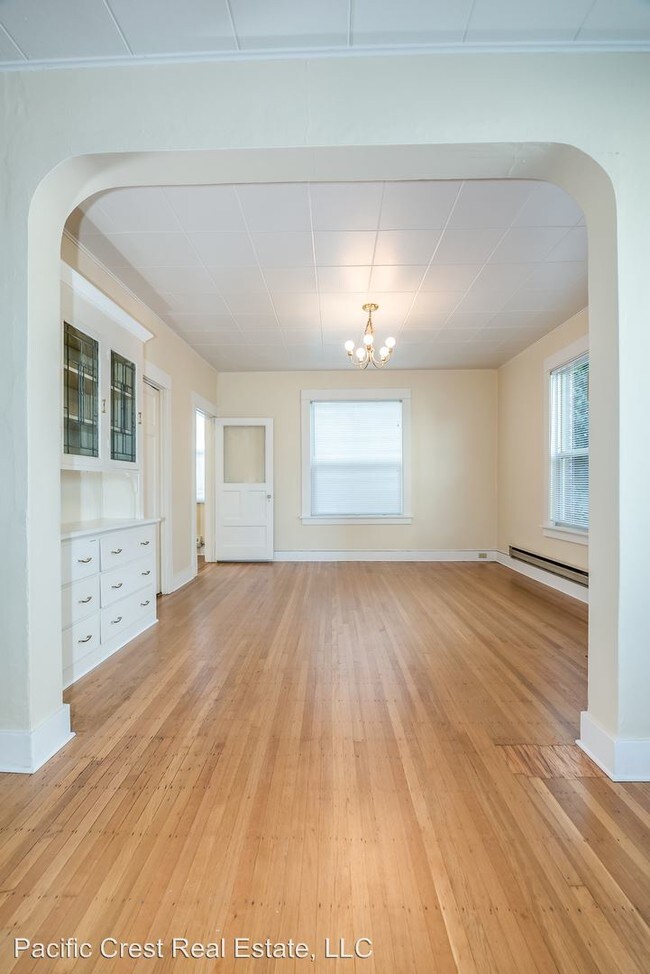 Foto del edificio - 1012 Queen Anne Ave N