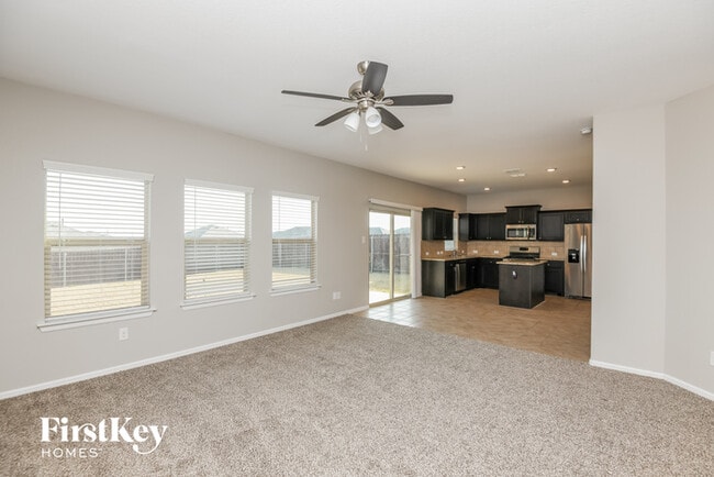 Building Photo - 10109 Huntersville Trl