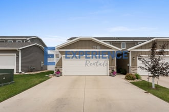 Building Photo - 4500 E Whisper Ridge Pl