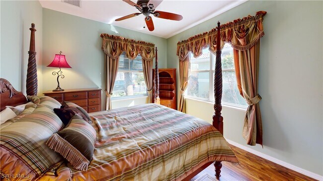 Foto del edificio - 9364 Trieste Dr