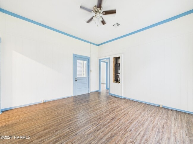 Foto del edificio - 405 E Convent St