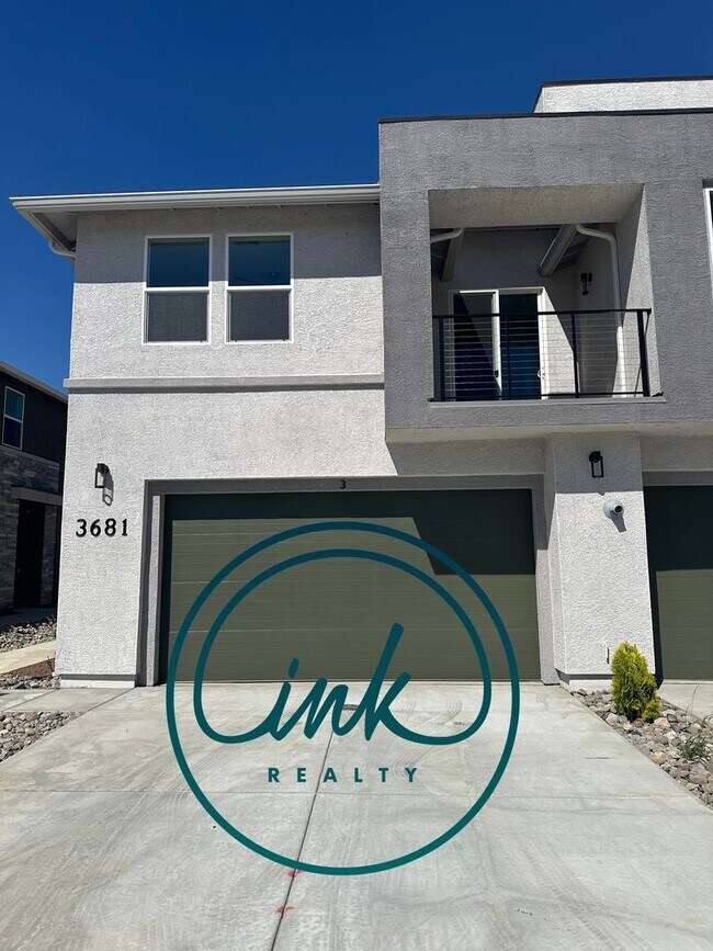 Foto del edificio - Beautiful and Modern Newly Built Townhome ...
