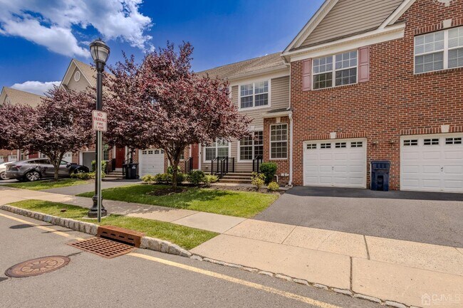 Building Photo - 2474 Canterbury Ln