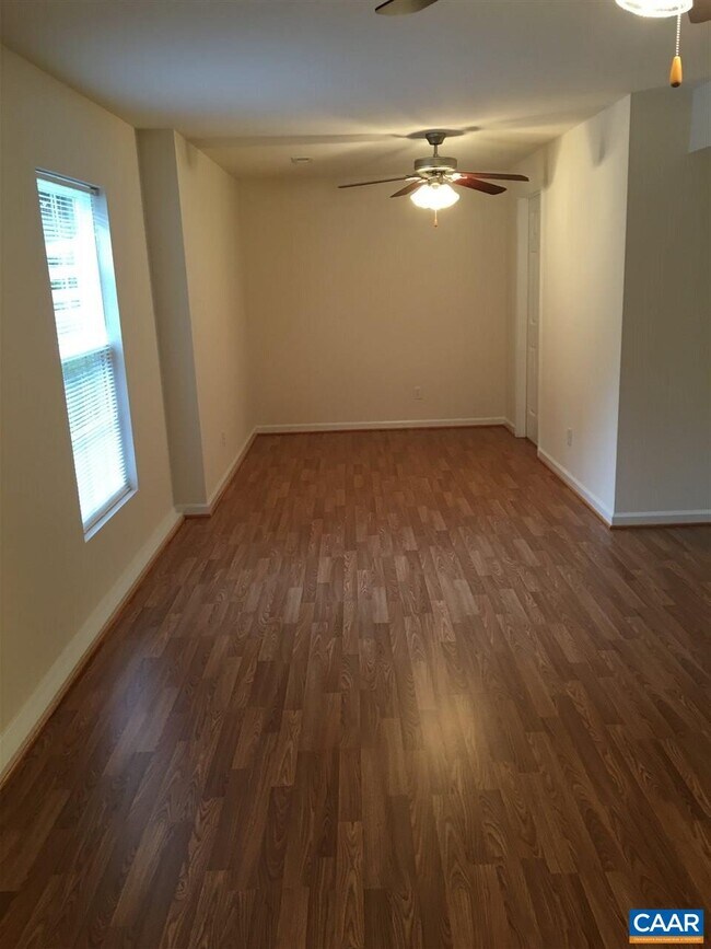 Foto del edificio - 252 Snapdragon Rd