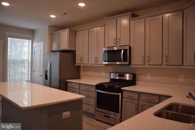 Building Photo - 2915 Osprey Way
