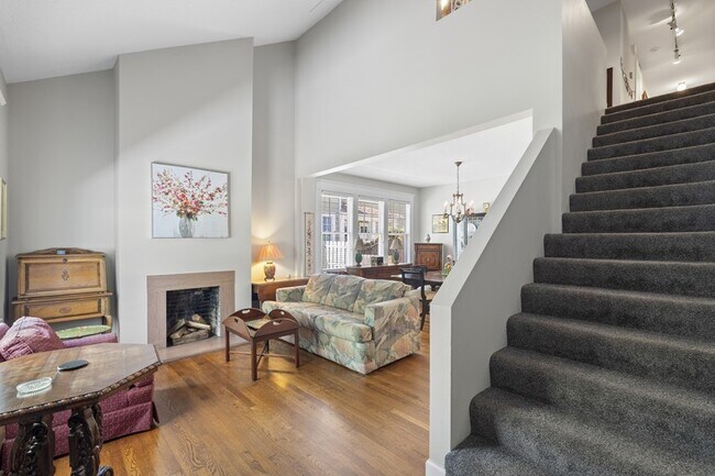 Building Photo - Furnished Short Term Rental in Dilworth