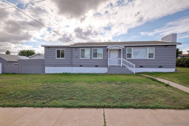 Building Photo - 1353 Donax Ave