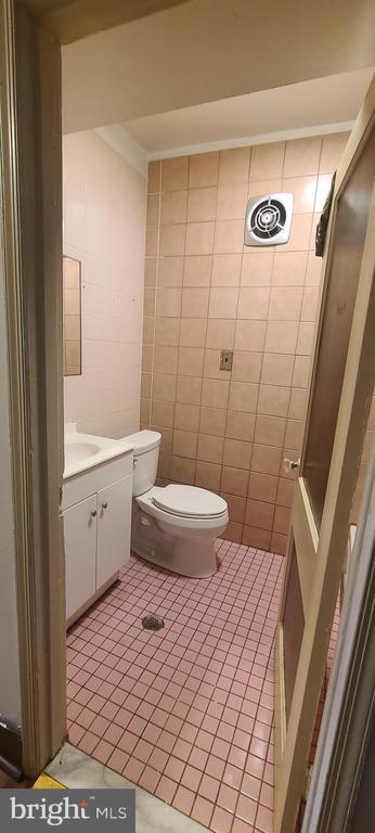 Building Photo - 4835 N Broad St