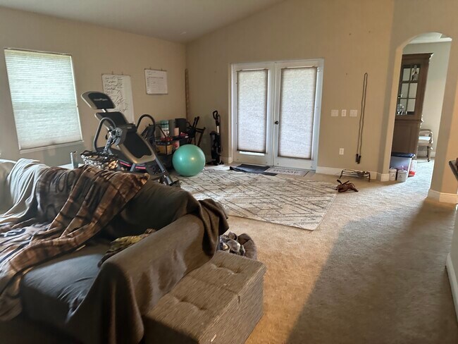 Foto del edificio - 4042 Brantley Cir