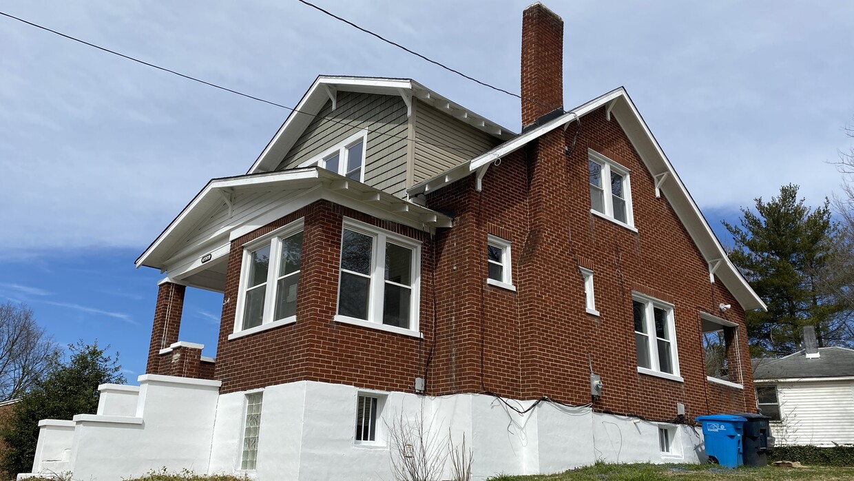 1424 Buena Vista Blvd SE, Roanoke, VA 24013 House Rental in Roanoke