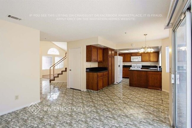 Building Photo - 18274 Montgomery Ave