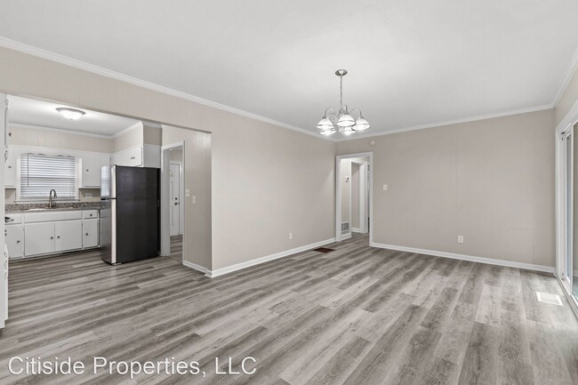 Foto del edificio - 4 br, 2 bath House - 5 Wynn St