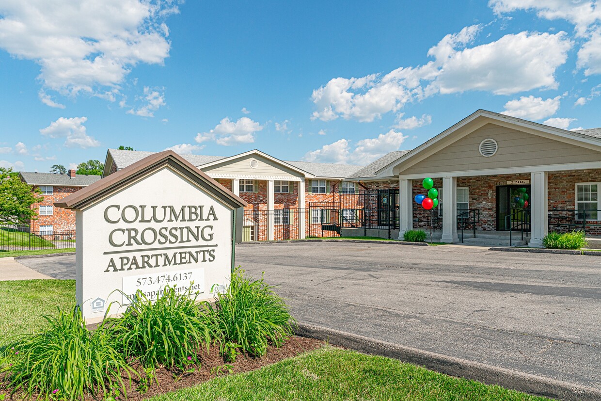 Columbia crossing shopping outlet center